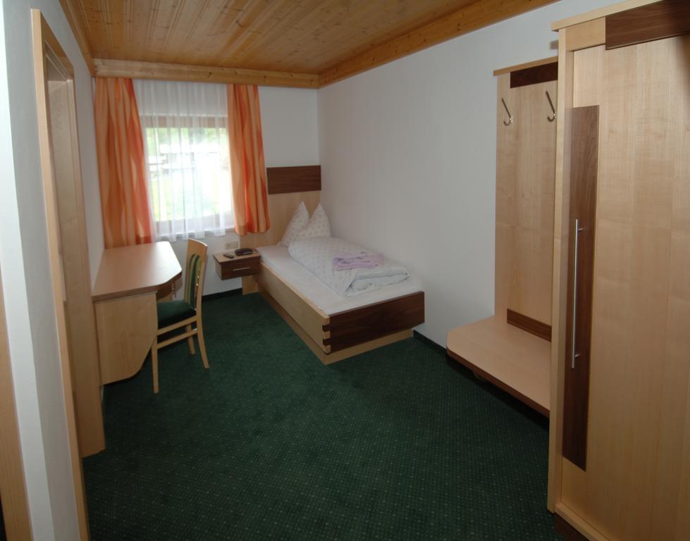 Gaestehaus Ingeborg Saalbach-Hinterglemm Room photo